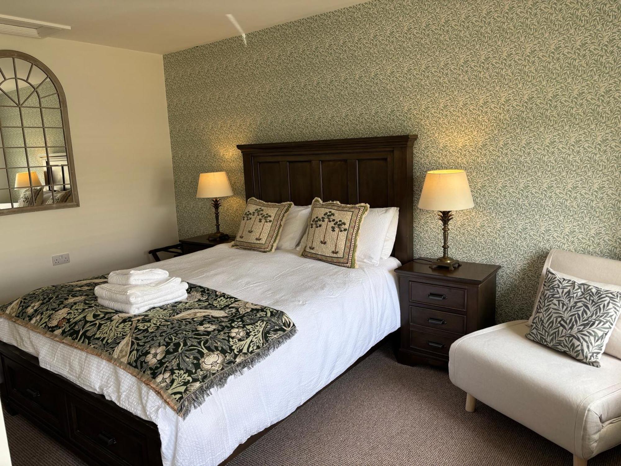 Blenkinsopp Castle Bed & Breakfast